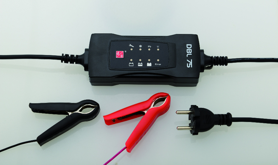 Ladegerät für Blei- und Lithium-Akkus: Adaptiver Ladealgorithmus ...