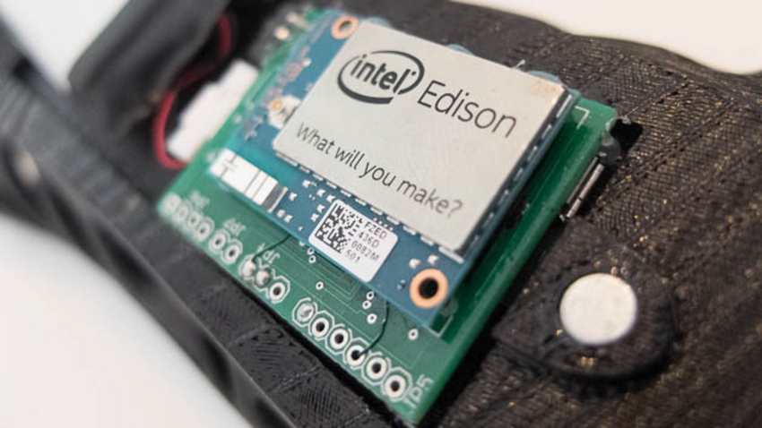 Flash-Speicher:: Strom weg - Daten gerettet – Embedded/Hardware